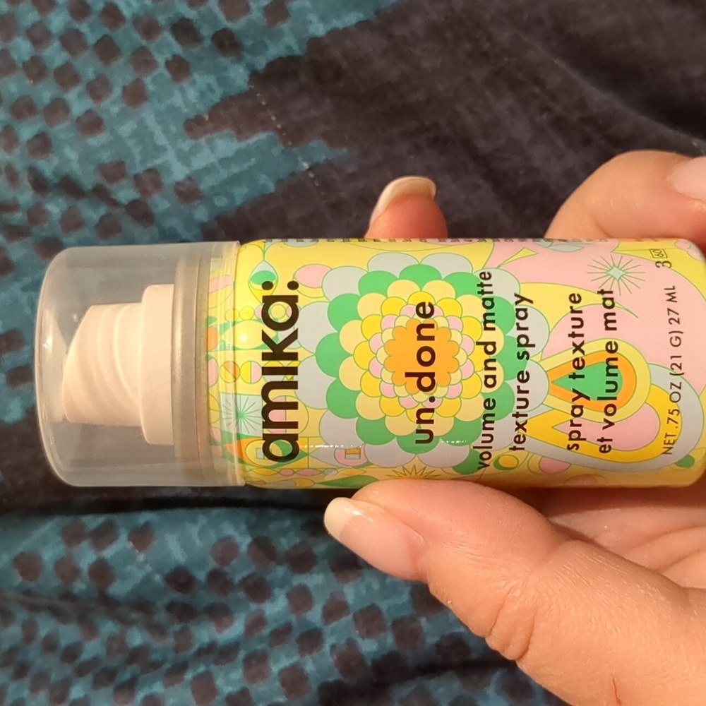 AMIKA undone Volume and Matte Texture Spray Mini
